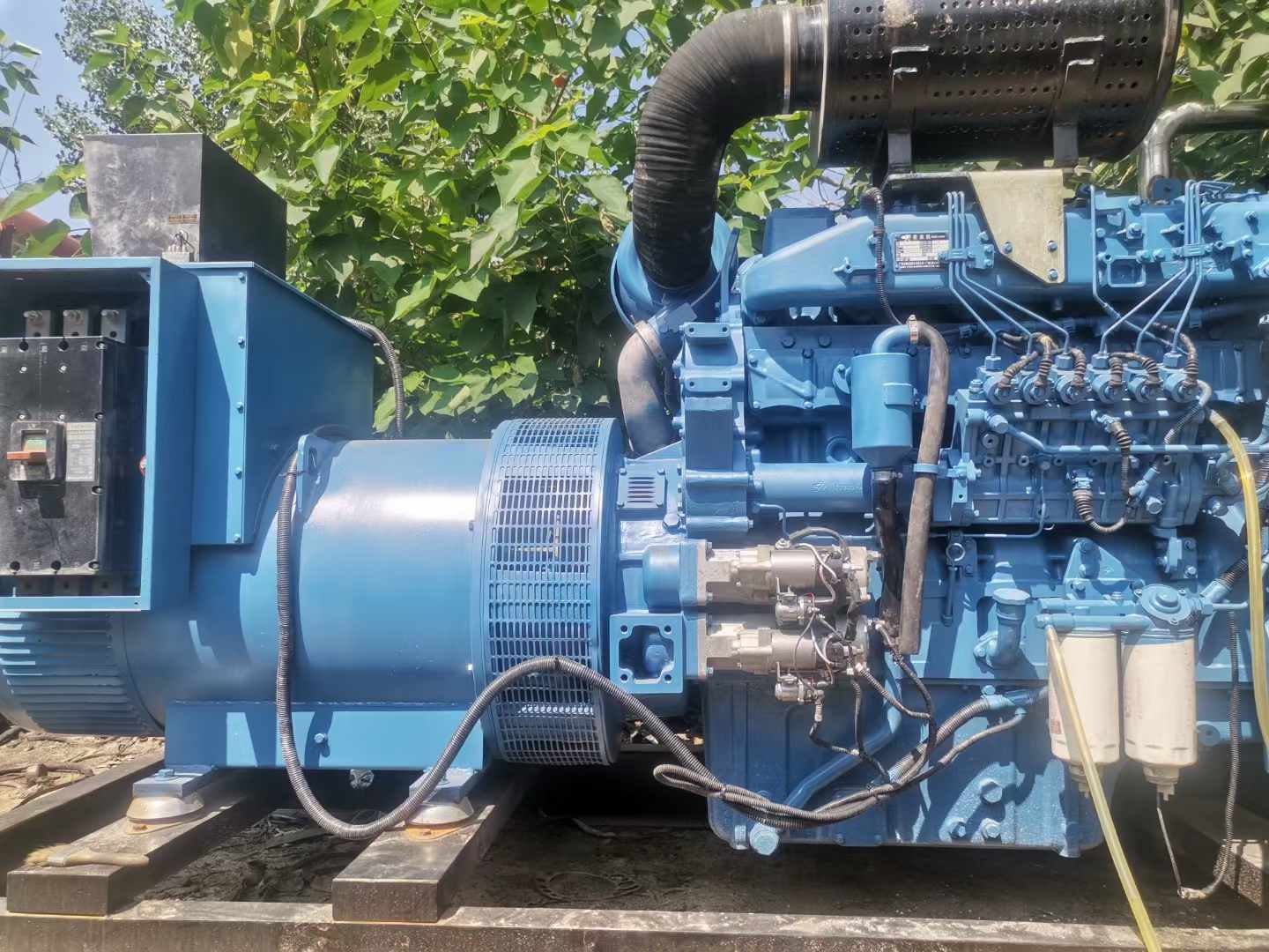 鹤壁详细说明降低 800kW 柴油发电机输出电流波动的方法